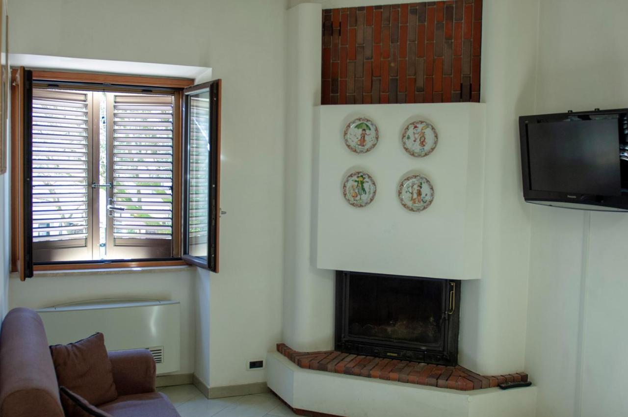 Bed&Breakfast Le Piazze Cori Exterior foto